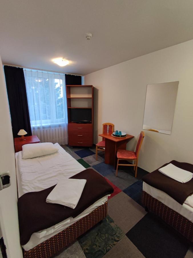 Plonia Economy Hostel Szczecin Buitenkant foto